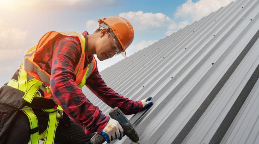 Professional Emergency Roof Repairs services in Bondville, IL